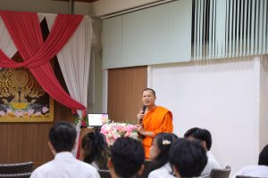 มอบทุนภาควิชาภาษาไทย